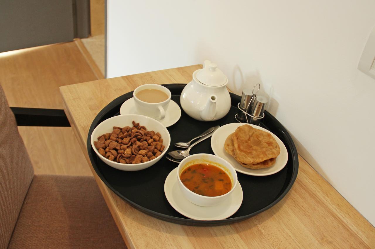 Hotel Travellers Inn ชิลลอง ภายนอก รูปภาพ